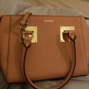 BABY PINK CALVIN KLEIN SMALL HANDBAG